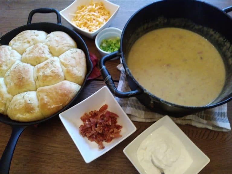 Family Dinner Time – Why Eating Together is Important