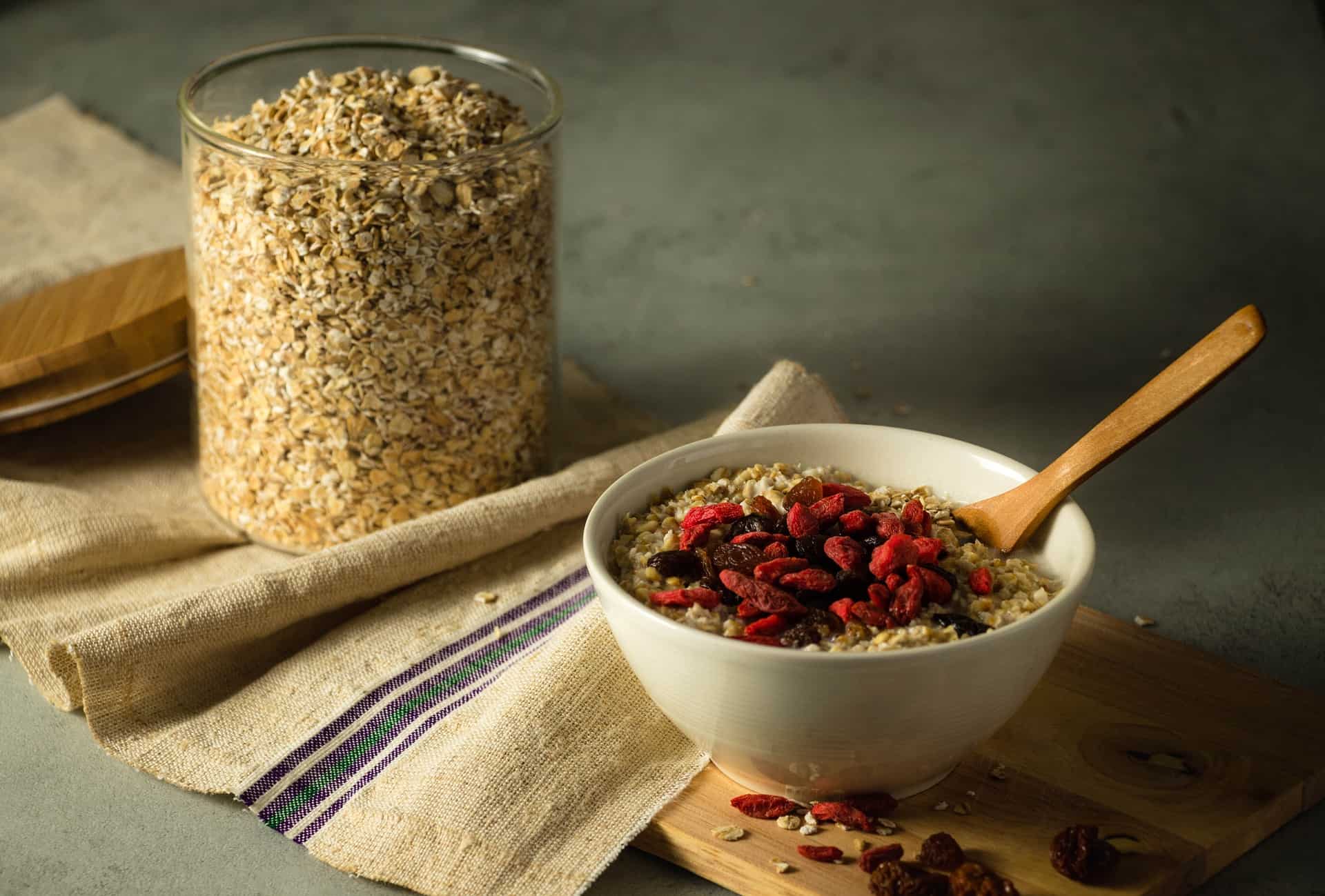 21 Ways to use Oats When you are Tired of your Morning bowl of Oatmeal