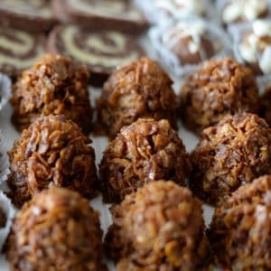 energy balls for camping and hiking