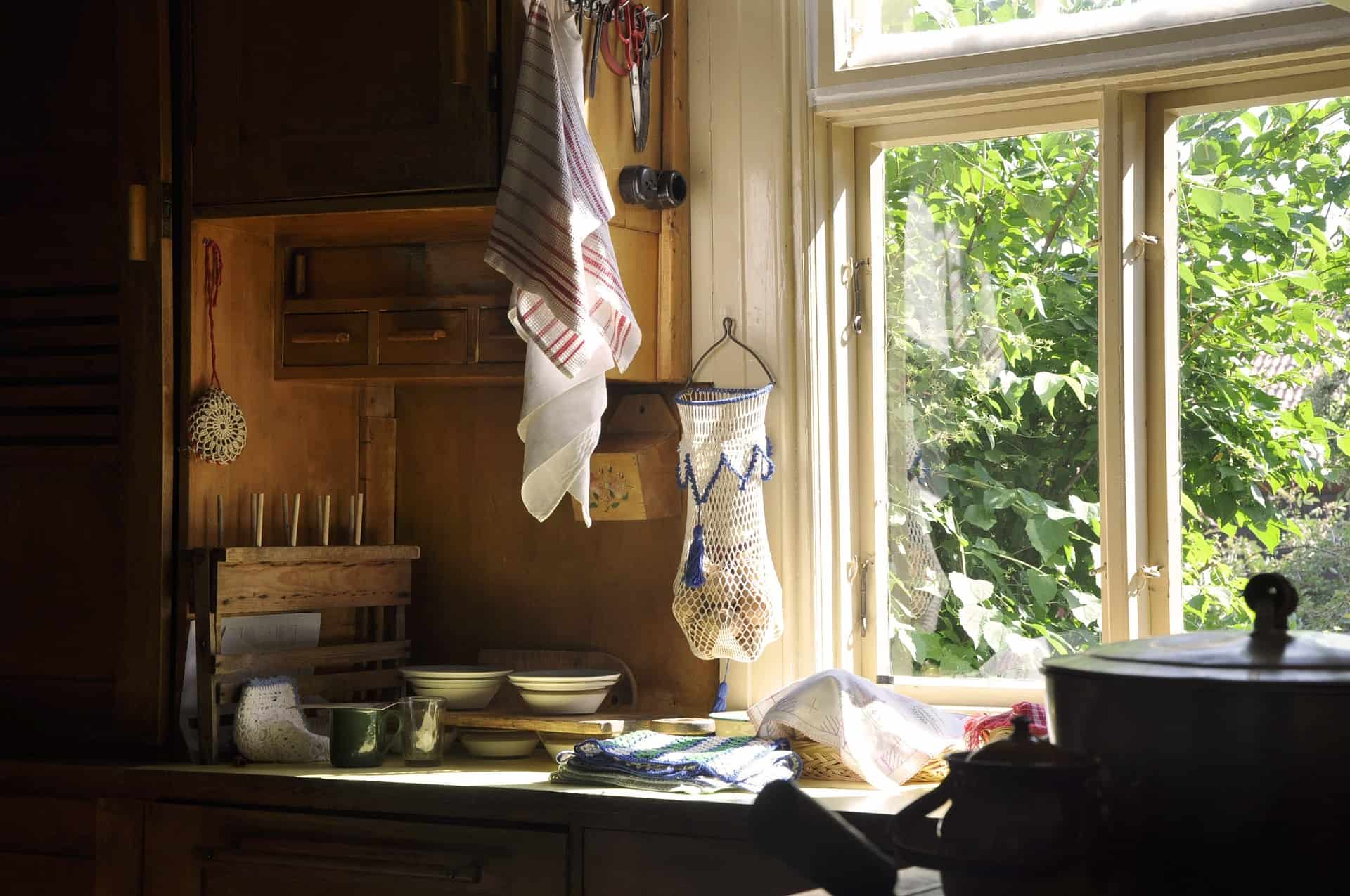 How to Motivate Yourself to Clean your House when you Hate It