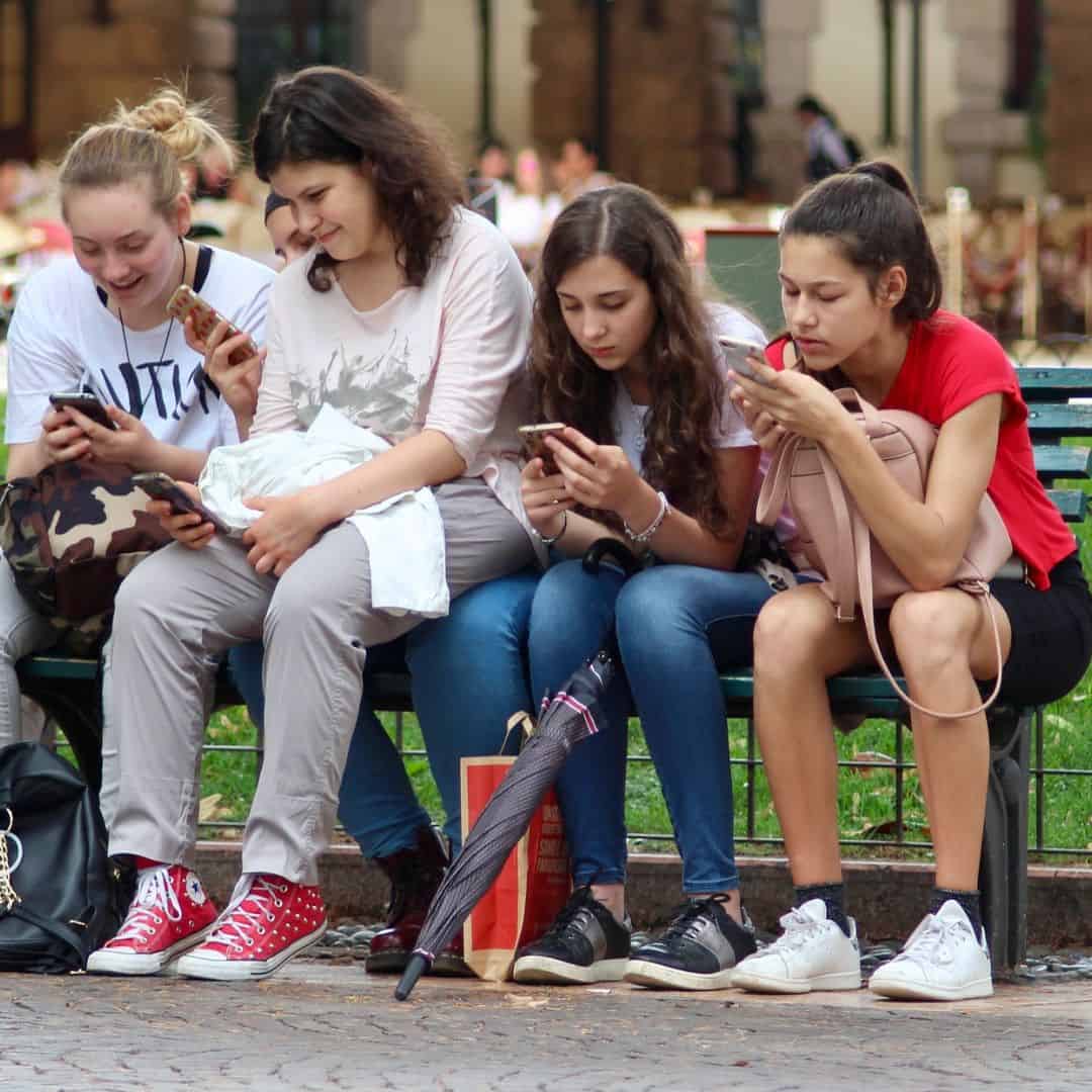 cell phone for teens
