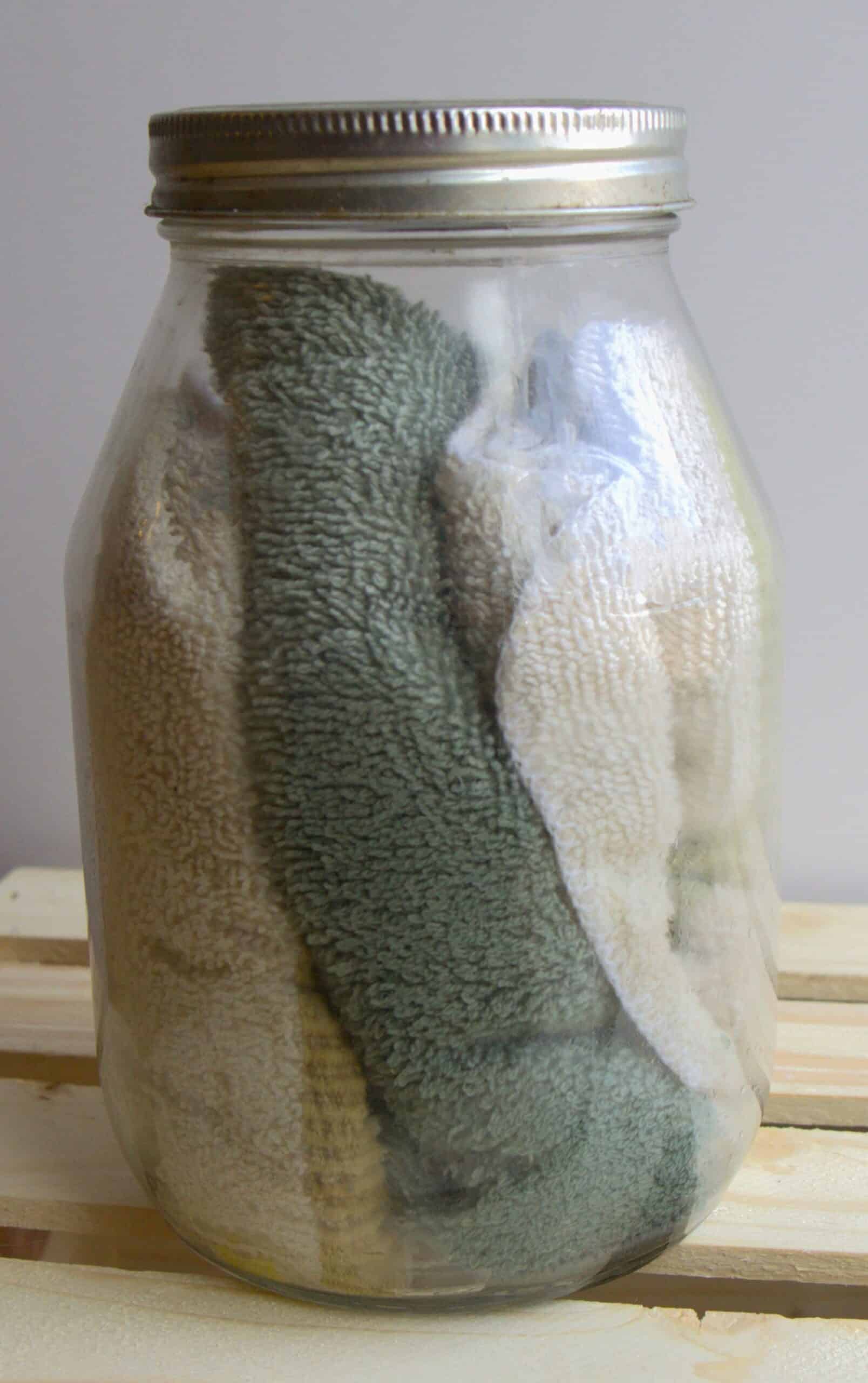 How to make Homemade Dryer Sheets