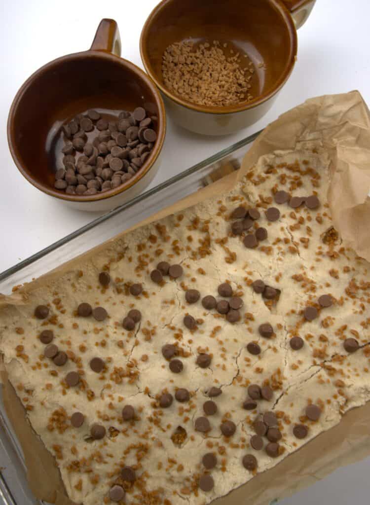toffee and chocolate chips on butter tarts