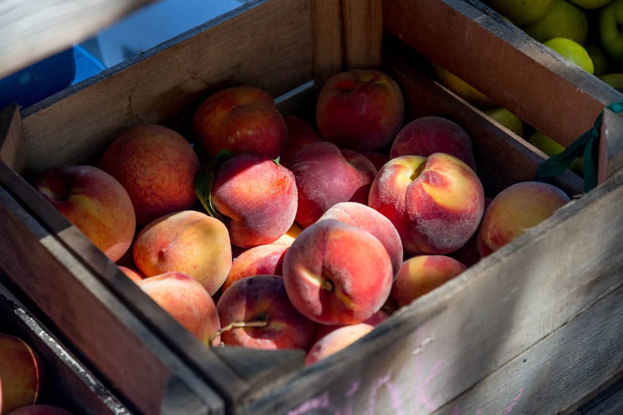 How to Freeze Peaches