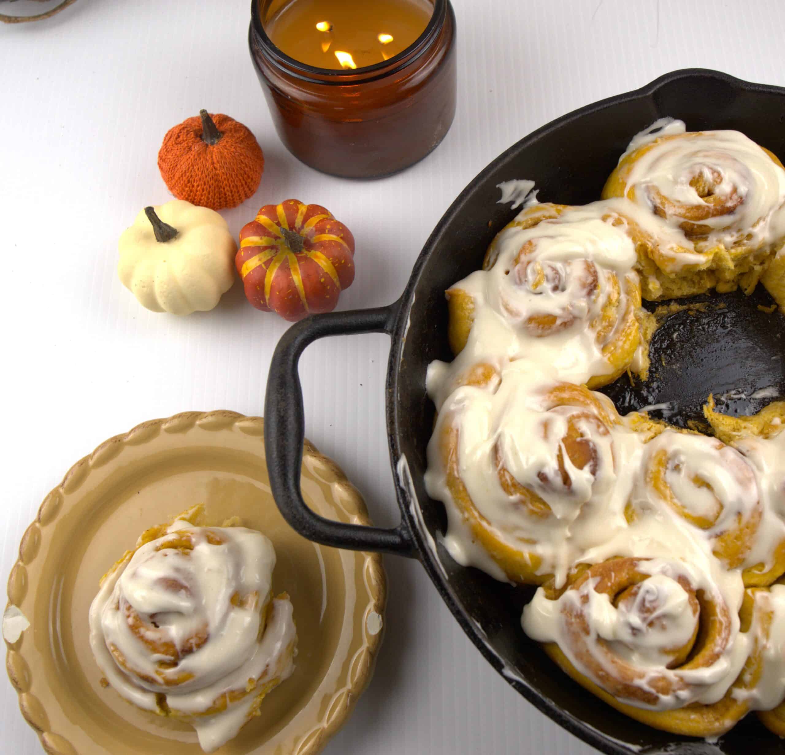 cinnamon pumpkin rolls