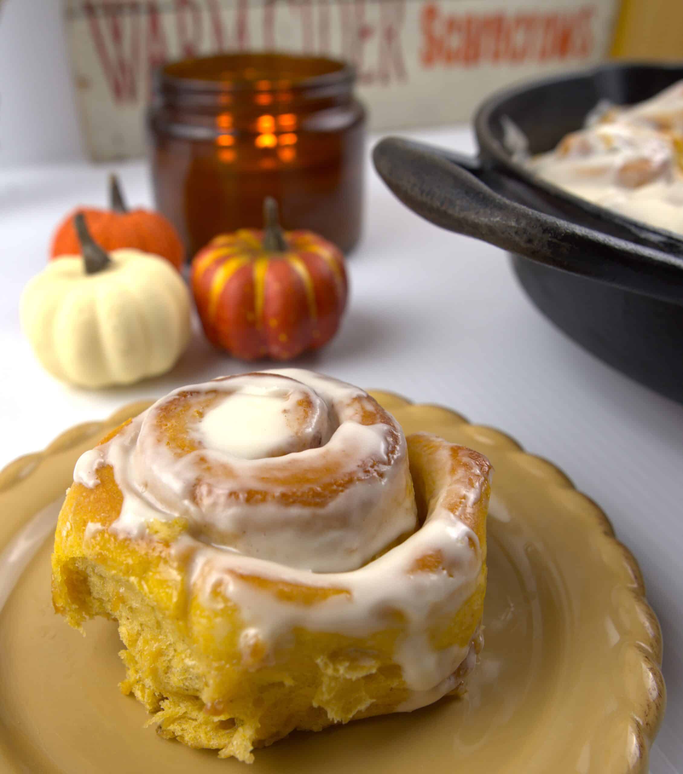 pumpkin cinnamon rolls