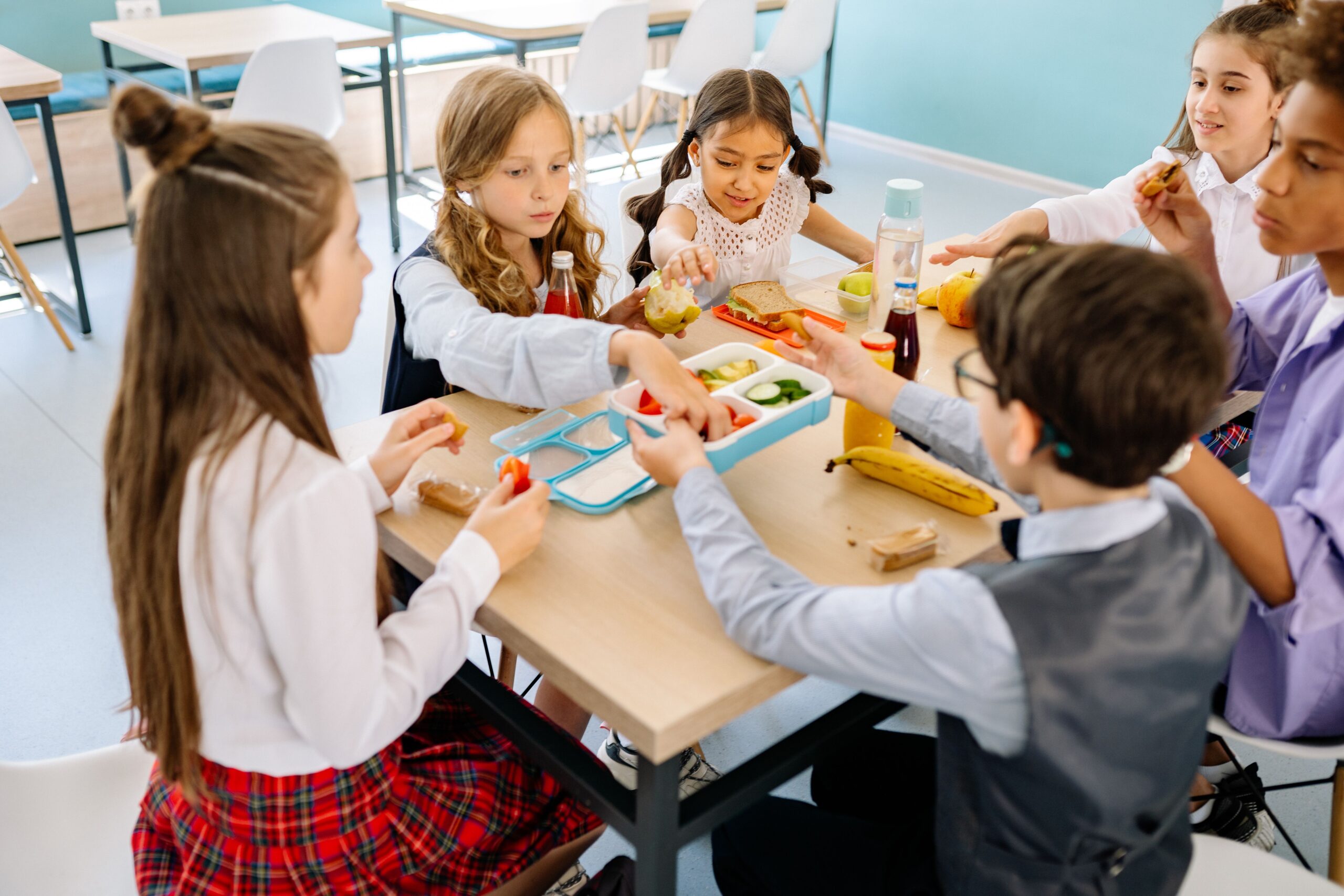 25 Cheap and Easy Back to School Lunch Ideas That Won’t Wreck Your Budget